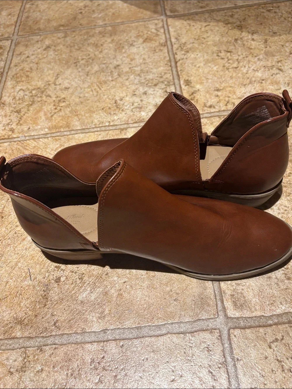 Universal thread Women’s Brown Slip-On Leather Shoes